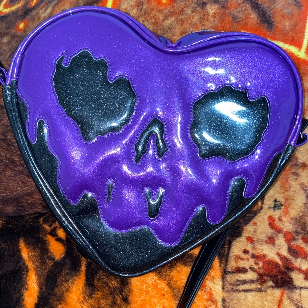 Love pain and stitches poison heart